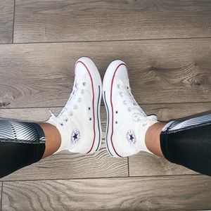 ⚡️white high-top converse